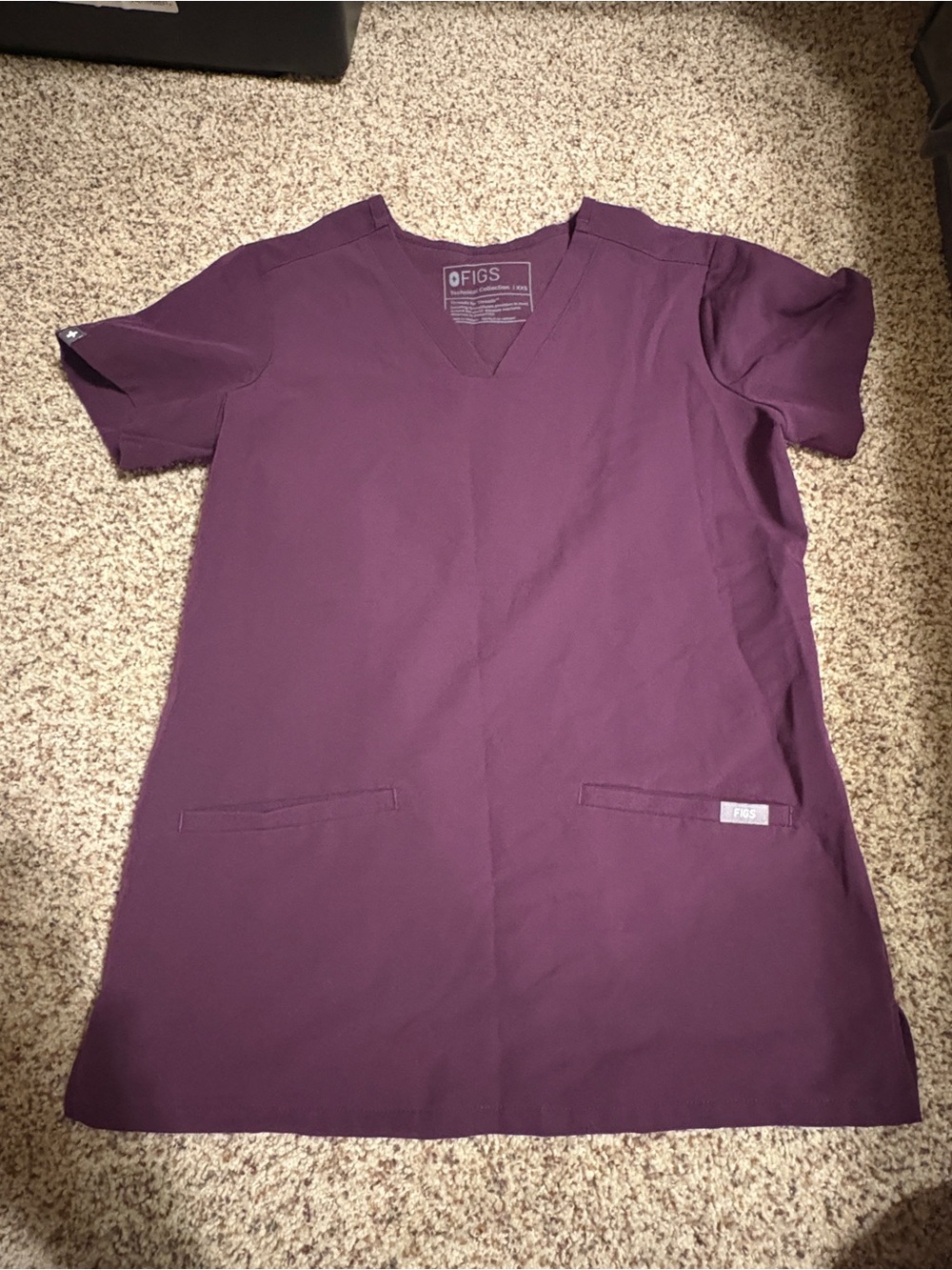 Women's Figs Scrub top